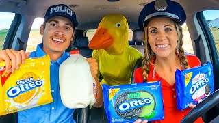 Rubber Ducky Surprises Police and Puppy in Car Ride Chase!