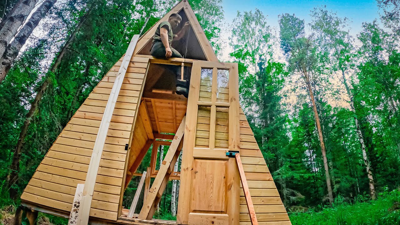Строим дом в лесу медведь охотится на лося много медвежат на приваде a-frame своими руками