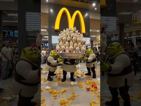 SHREK IN MCDONALDS WTF 🍟🍟😭 #shrek #mcdonalds
