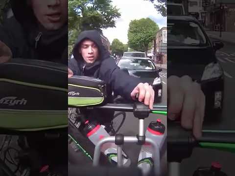Bike thief tries to steal in traffic! #bike #thief