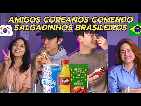 AMIGOS COREANOS EXPERIMENTAM SALGADINHO BRASILEIRO