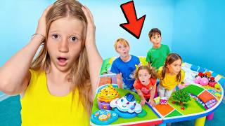 ¡Nastya y sus Amigos Descubren una Habitación Secreta!