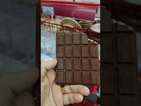 عسل كسرت سنانا وهي عم تاكل الدفتر مقلبناها 🤣🤣🤣