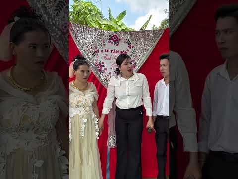 Mẹ chú rể đuổi cô dâu và nhà gái vì lên sân khấu nhảy nhót #chitidi #haihuoc #giaitri #funny#windnet