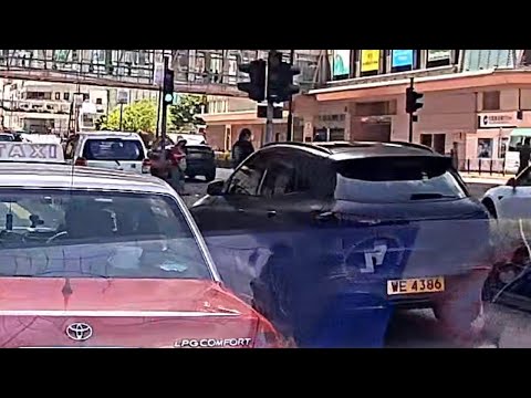 車CAM直擊 - WE4386 衰格到呢....係呢個位打尖仲要累到輪椅人士卡住