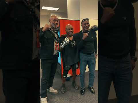 Tyson, Holyfield & Lennox Lewis Face Off Backstage Before Tyson vs Jake Paul Fight! #paultyson