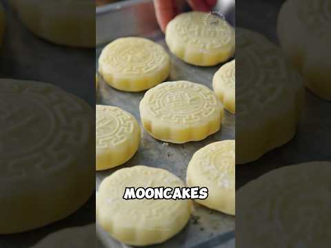 Stringy mooncakes made with winter melon