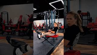 Tak nie wiosłujemy ❌ #backworkout #glutecode #gym