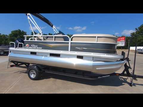 Sun Tracker Party Barge