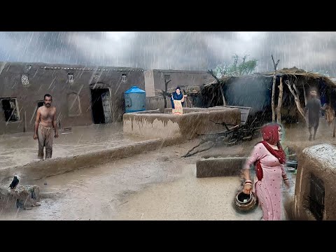 Very Heavy Rain in Pure Mud Homes in  Village Pakistan || Village Life in Punjab