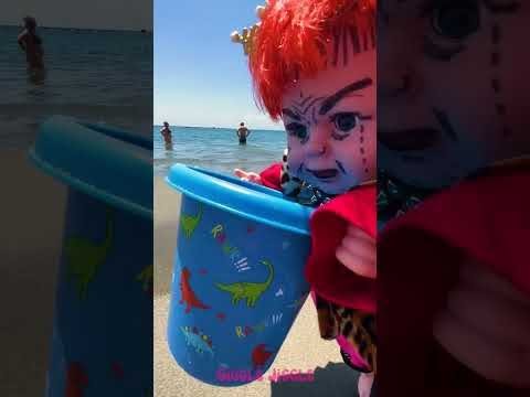 Was steckt im Sand?? Wir bauen einen Pool am Strand? #Strand