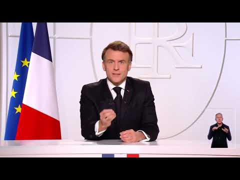 MACRON (TRAD. ITA) : "La Russia รจ diventata una minaccia per la Francia e per l'Europa"
