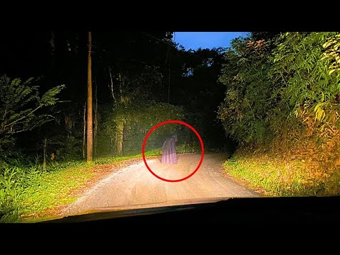 ENTIDADE CRUZOU MEU CAMINHO NA RUA DA MACUMBA