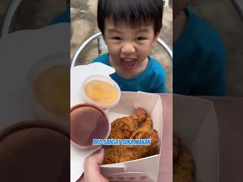 Bro tries Muiz Hot Chicken