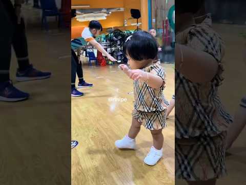 Tth jalan sendiri di tempat aa latihan👍#babylily#babyrans#baby#raffinagita#feedshorts