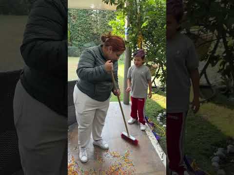 UNA PEQUEÑA BROMITA 🫢😂 COMENTEN SI QUIEREN MÁS BROMAS ASÍ CHICOS 👀😱🤪
