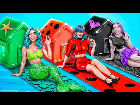 Vampir vs Lady Bug vs Putri Duyung! Kami Membangun Rumah Mungil!