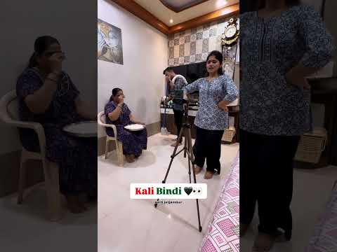 Wait for kaali kurti🖤 #aartijalgaonkar #comedy #ajcontent #funny #transition #viralvideo #youtube