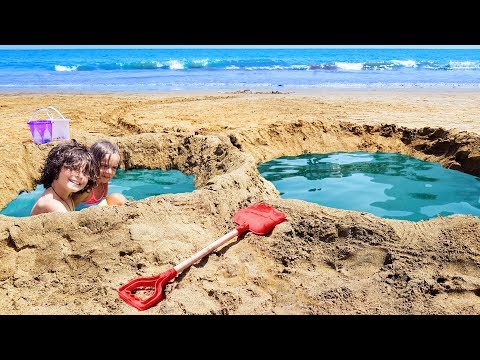 BUILD THE MOST BEAUTIFUL SWIMMING POOL - 24H POUR CONSTRUIRE UNE PISCINE EN SABLE - DEMO JOUETS