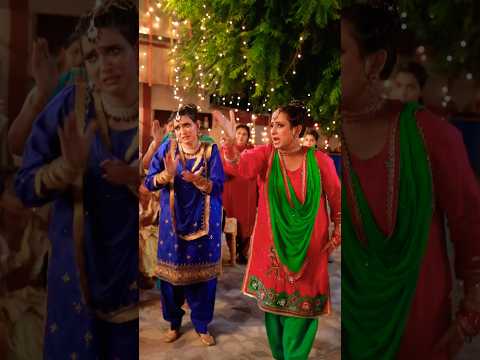 #sargunmehta #nimratkhaira #ammyvirk #viralvideo #shots #youtube #youtubeshorts #dance #love #reels