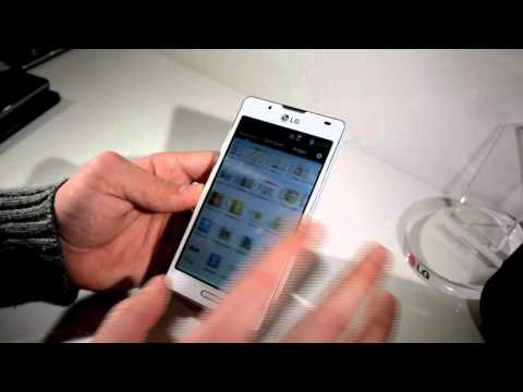 (ITALIAN) LG Optimus L5 II video anteprima MWC 2013