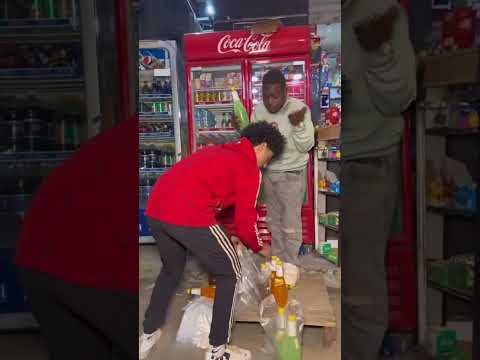 عندي ضيوف😂