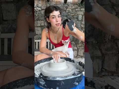 Ele comendo a peça socorro