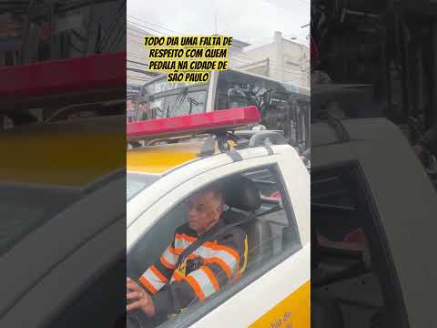 O pior trânsito do Brasil está aqui na cidade de São Paulo, o desrespeito é diário. #cet #motoboy