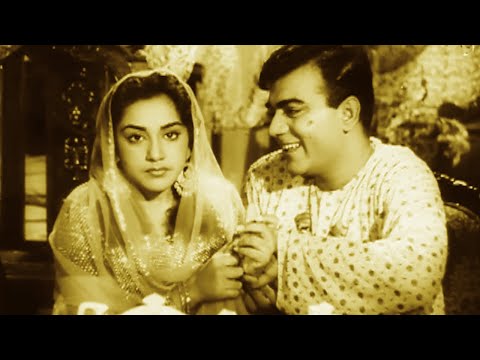 पहले एक KISS दो फिर तुम्हे जाने दूंगा  | Mehmood Comedy Scene | Mehmood Old Comedy Scene