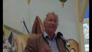 Präsentation 2010 - Gerhard Polt und der Wiesnmaßkrug (Video: Gerd Bruckner)
