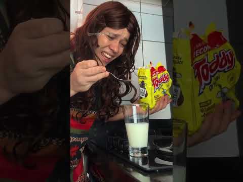MINHA MÃE FAZENDO ACHOCOLATADO X EU FAZENDO ACHOCOLATADO (De Novo!) #toddy #nescau #achocolatado