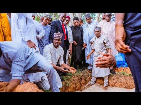 Yadda Aka Saka Baba Buhari A Cikin Kabari (Allah Ya Jikansa Da Rahama)