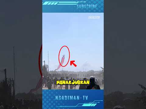 MOMEN KESERUAN SAAT MENERBANGKAN LAYANGAN TERBESAR DI DUNIA #shorts #shortsvideo #trending #layangan