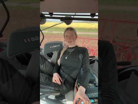 AGRICULTRICE - DECHAUMER EPISODE 2 #agricultrice #agriculture #tracteur  #campagnes #dechaumer