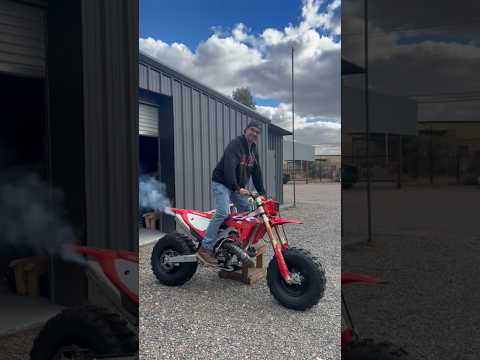 Kick VS Electric Start ⚡️CR500 ? #honda #motocross #shorts