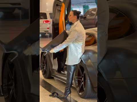 👸🏽👠🛍️ #dubai #bts #fashion #viralshorts #luxury #shopping #viral #automobile #lifestyle