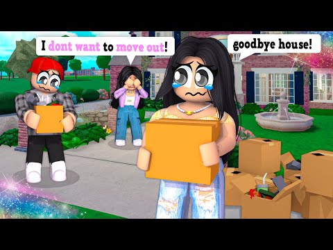WE'RE MOVING OUT of BLOXBURG! *SELLING OUR FAMILY HOME* (Roblox Family Roleplay)