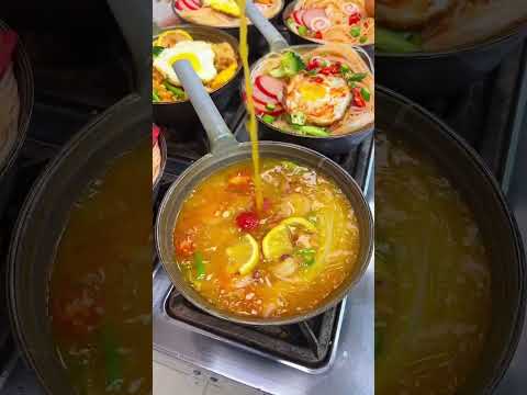 特色水瓢火鍋米線❗️ 我和弟弟開了個30平的小店，就做這個 ，從擺攤到開店，忙忙碌碌，但是現在有了遮風擋雨的地方，也很知足！ #水瓢火鍋米線 #特色小吃 #美食推薦官