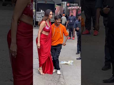 #MalaikaArora's SWEET Gesture For A Specially-Abled Fan🥹 | #shorts