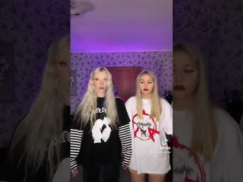 Собираюсь на свидание в видеоигре