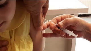 Esila doktora gidiyor hasta oldu iğne oldu نواف يتحكم في لانا وماتقول لا !