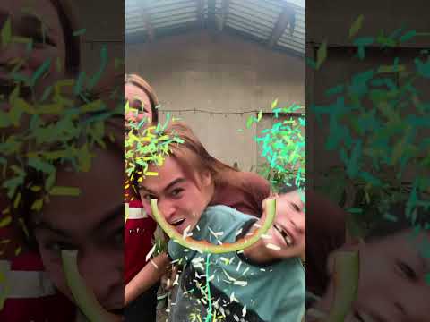 Ivan Na bungal sa kakain ng Watermelon TikTok Challenge