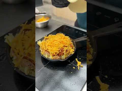 Sloppy Jeo Baked Patoto Pie! Loaded, layered,legendary ๐ฅง๐ฅ#comfortfood #FoodieDelight #Foodlovers #yt