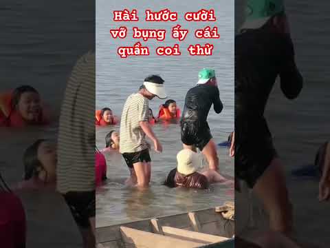 Hài hước Cười dở bụng ấy cái quần coi thử