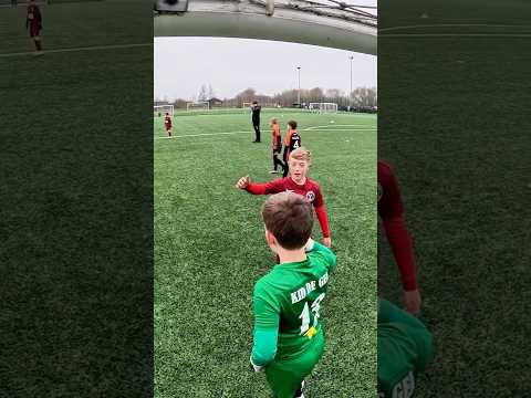 This Is Why You Need Teammates ❤️ (@kid_de_gea)