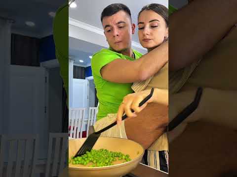 Big Crying baby by Tsuriki Show