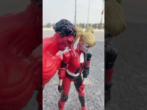 Hulk Love HarleyQuinn Very Much | Marvel Toys