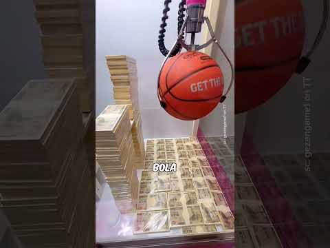 Pria Ini Membuat Pemilik Mesin Permainan Rugi‼️🤯