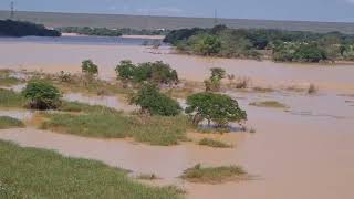 Rio de três marias
