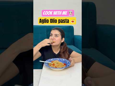 Cook With Me ❤️🧑🏻‍🍳Aglio Olio Pasta Recipe🍝  #youtubeshorts #shorts #recipe #cookwithme